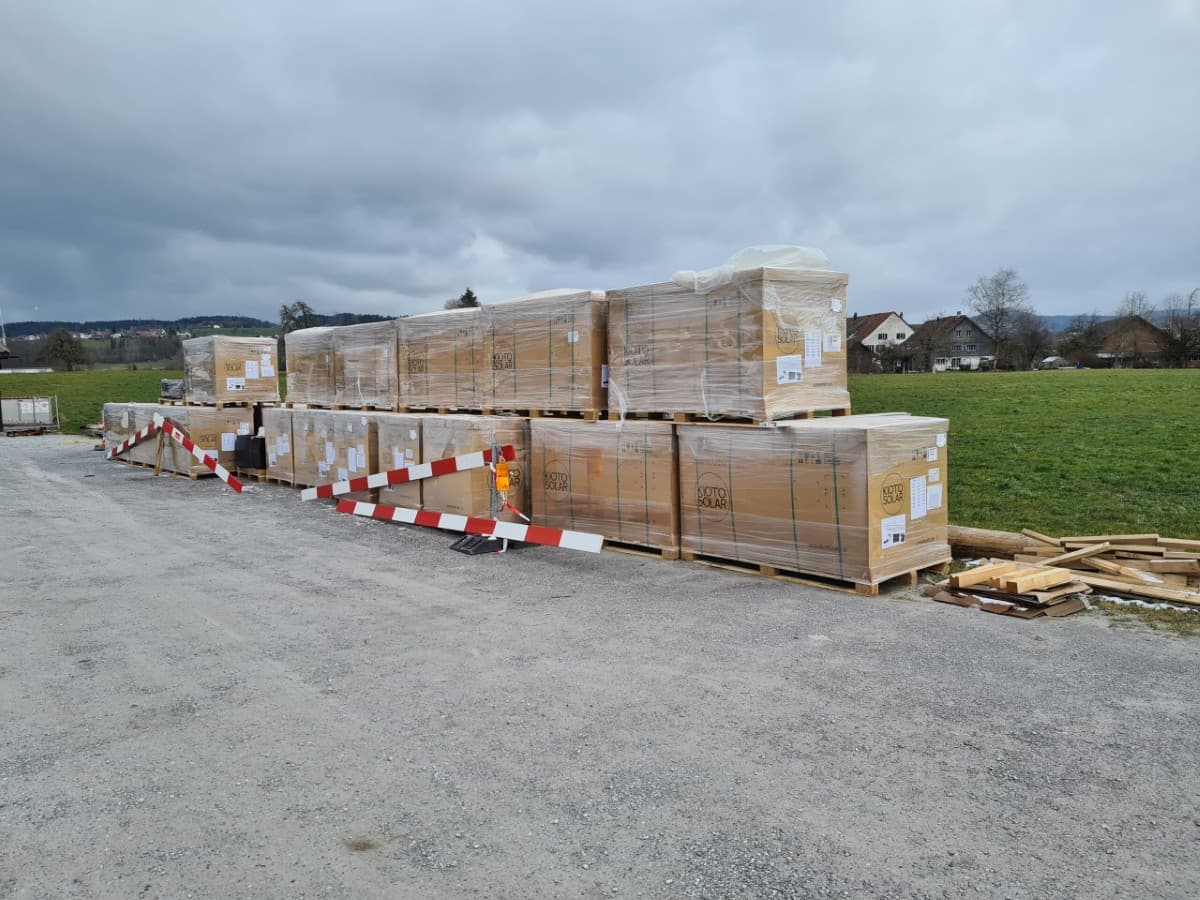 Erste Solaranlage nimmt Betrieb auf – Bild 4